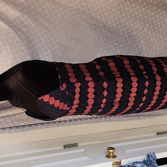 Patterned Formal Dress - Picture 2 of 3